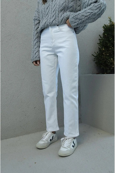 kleshus Ανεξήγητο γυναικείο λευκό Mom Fit - Ψηλόμεσο Άνετο Τζιν-1