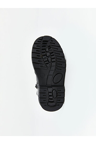 LC Waikiki Parlak Görünümlü Kız Çocuk Bot