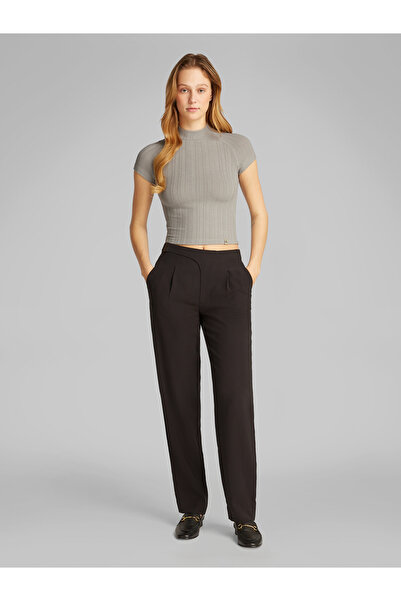 Calvin Klein Women Rock Ridge Slim Textured Rib T-shirt