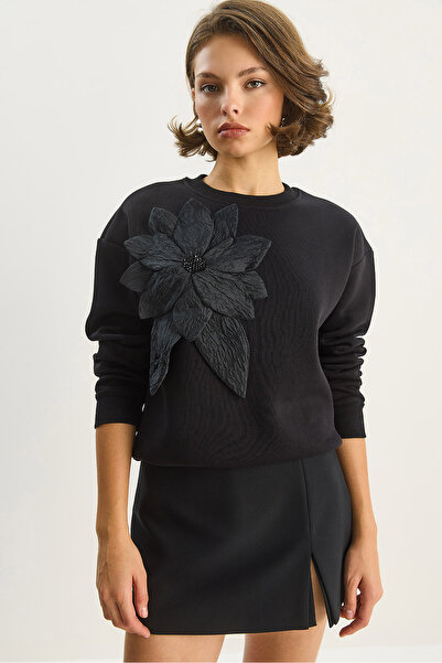 Bianco Lucci Kadın Bisiklet Yaka Çiçek Aksesuarlı Üç İplik Şardonlu Sweatshirt 60601043