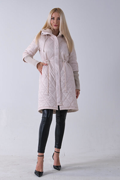 Feminist Bileği Lastikli Kapüşonlu Baklava Desenli Şişme Mont Taş 44520207