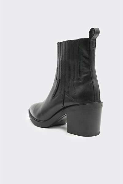 derinet Kısa Topuklu Hakiki Deri Kadın Bot