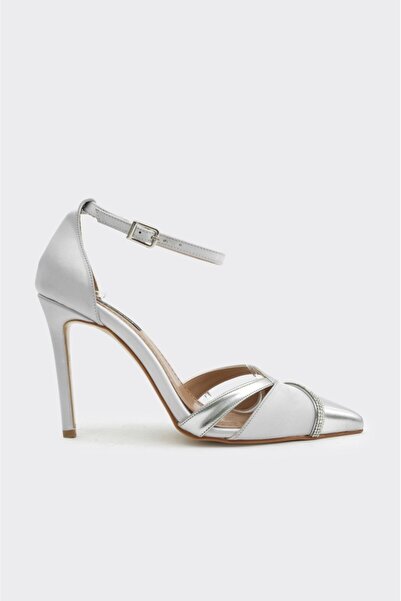 derinet Bilekten Bantlı Taş Aksesuarlı Kadın Abiye Ayakkabı