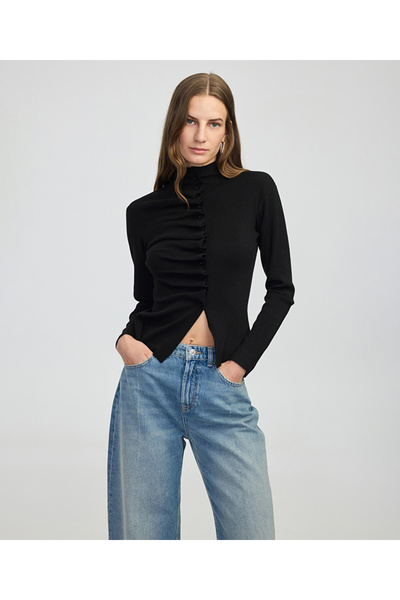 İpekyol Volanlı dar kesim triko