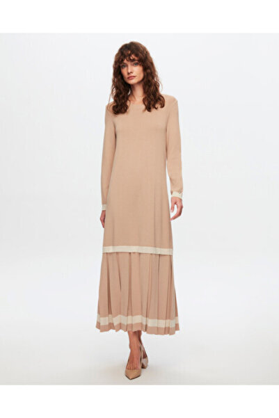 MISS DALIDA T24Y-4010 Üst Kısmı Düz Plise Detaylı Elbise 1515-CAMEL