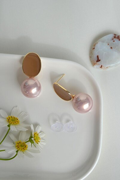 Sacce Scarves&Accessories Vintage Pearl Oval Earrings – Milky Coffee Enamel and Pink Pearl Detail