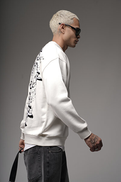 Butik Crew Neck Men's Sweatshirt with Embroidery Detail on the Back