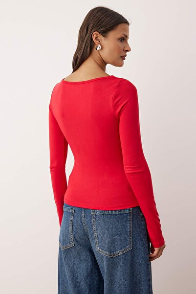 Trendyol Collection More Sustainable Red Fitted/Bodycon Shirred V-Neck Long Sleeve Stretchy Knitted Blouse Twoaw26Bz00163