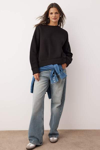 Trendyol Collection Μαύρο Oversize/Loose Fit Πλεκτό φούτερ με λεπτομέρεια ραφής με χοντρό φλις εσωτερικά TWOAW26SW00061