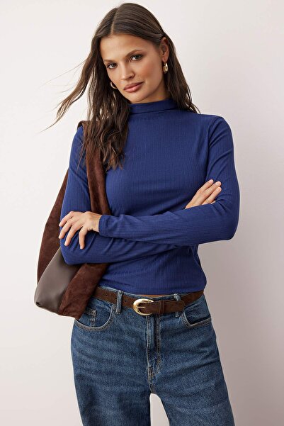 Trendyol Collection Marineblaue, nachhaltigere, taillierte, figurbetonte, elastische Strickbluse TWOAW26BZ00227