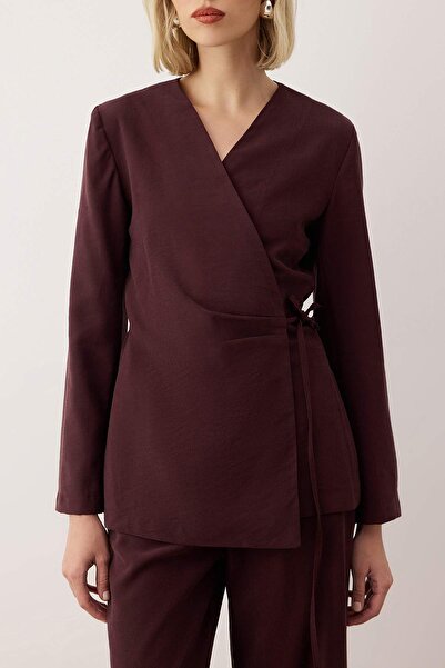 Trendyol Collection ΕΞΑΡΤΗΤΙΚΗ Ειδική Συλλογή Μπλούζα με διπλό υφαντό σχέδιο με μαλακά κουμπιά από δαμάσκηνο TWOAW26BZ00265