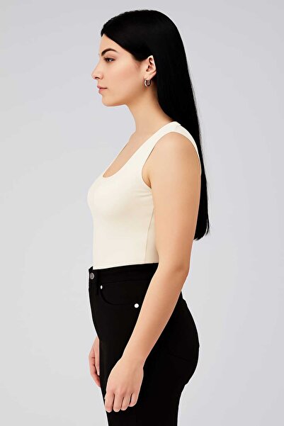 Maison La Femme Lined Zero Sleeve Square Neck Low-Cut Snap Bodysuit Ecru