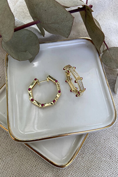 Vitastyle ALTIN RENK ZİRKON TAŞLI ALTIGEN ÇELİK KÜPE