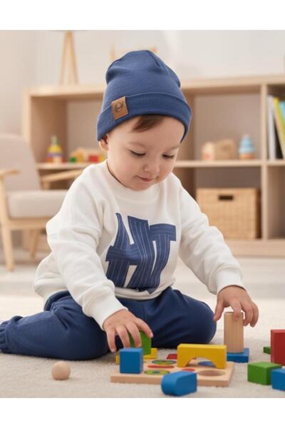 ALTINTAŞ BABY Hi Embossed Printed Beret with Coat of Arms Detail Oversize **Wide Fit** Baby Set