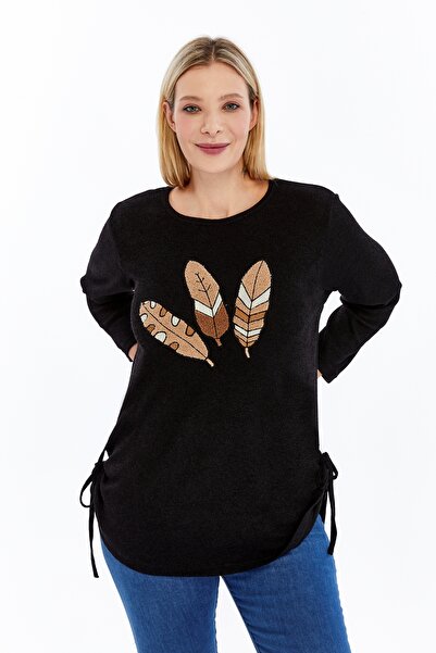 Curvy Trend Plus Size Tunic with Three Leaf Suzani Embroidery on the Front