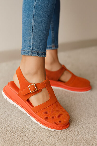 POTEEN Ptc Tokyo Women's Genuine Leather Lightweight Anatomical Buckle Detail...