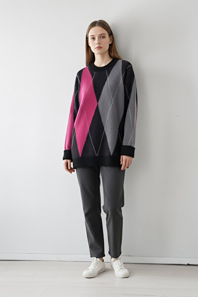 MODAQU Soft Textured Diamond Patterned Soft Sweater - Fuchsia