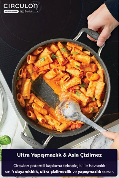 Circulon 24 cm Shallow Pot with Glass Lid