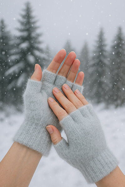 Butik Gri Peluş Kışlık Kesik Parmak Eldiven (STANDART)