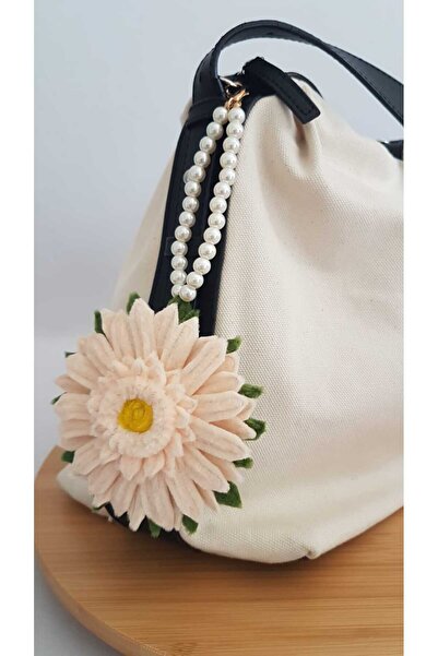 Badem Hediyecilik حقيبة تشارم – إكسسوار بتصميم يدوي الصنع