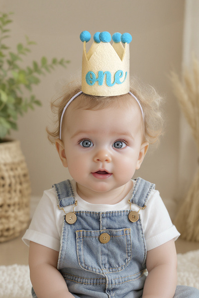 Niksy Design Mini Coroană de Zi de Naștere cu un Pompon Albastru - Pălărie de petrecere pentru băieți de 1 an