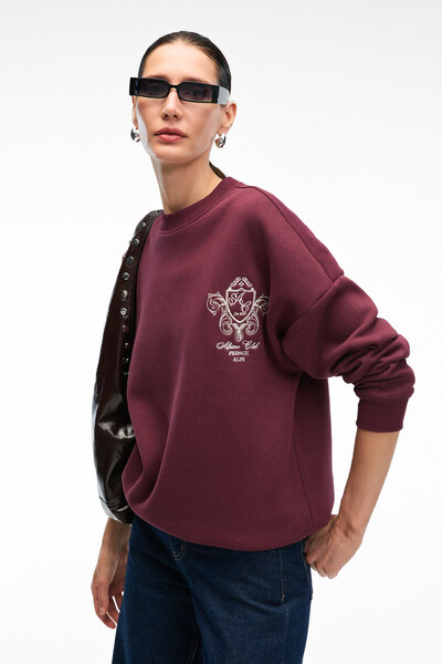 GRIMELANGE Audra Women's Oversize Round Neck Embroidery Detailed Burgundy Sweatshirt
