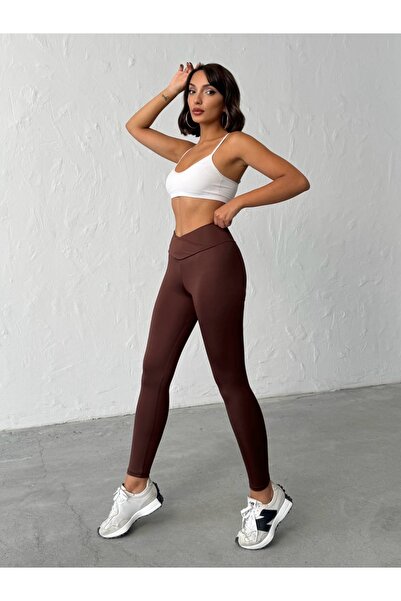 OPENDO Detailní detaily křížového pásku s vysokým pasem a úzkými nohavicemi hnědé