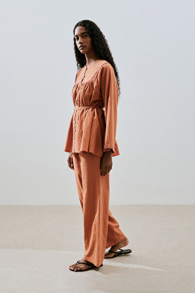 Manuka Текстурирана риза с канела