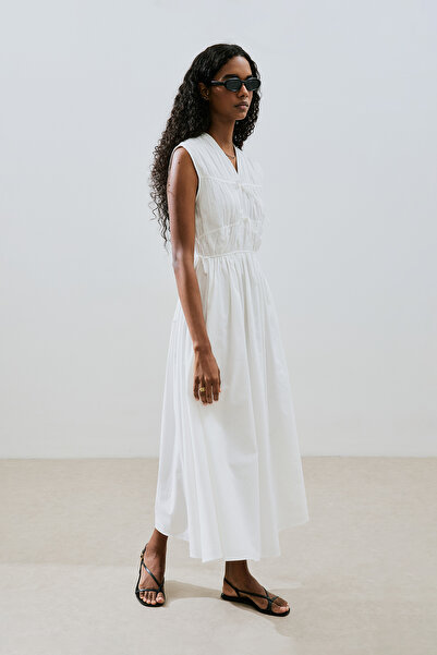 Manuka Dress with Drawbow Detail Ecru