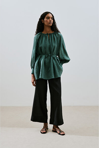 Manuka Tunic with Wide Cuffs and Belt Green