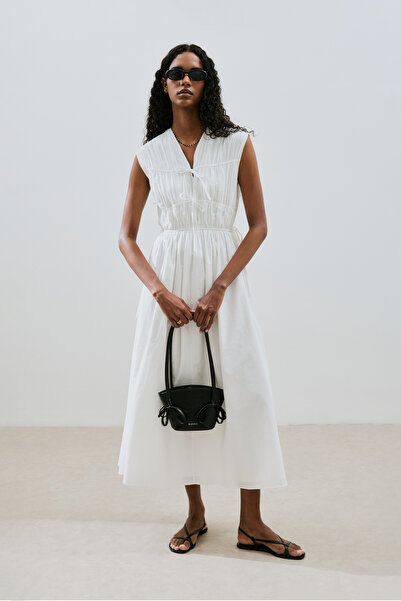 Manuka Dress with Drawbow Detail Ecru