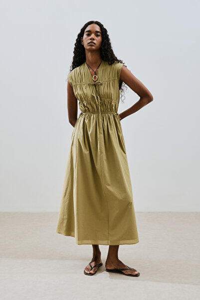 Manuka ΦΟΡΕΜΑ ΜΕ ΛΕΠΤΟΜΕΡΗΣ ΣΧΕΔΙΑΣΜΟΥ ΜΕ ΚΟΡΔΟΝΙΑ