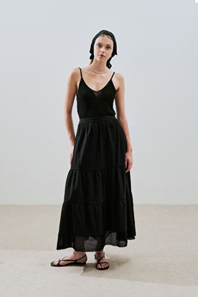 Manuka FUSTĂ LUNGĂ CU PLOȚĂ CROȘĂȚĂ TEXTURĂ NEGRĂ