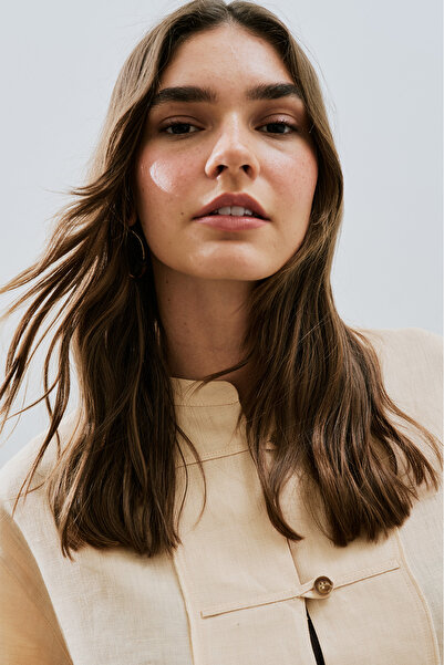 Manuka Keten Button-Front Shirt with Buttons on the Front