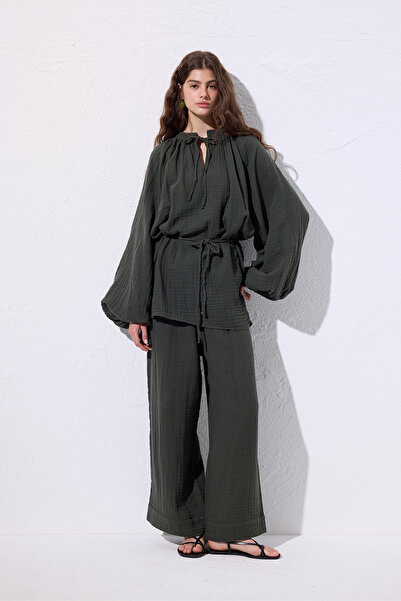 Manuka Muslin Tie-Blue Dark Green