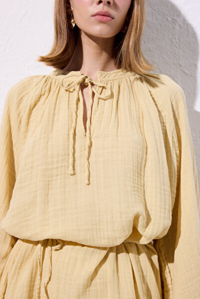 Manuka Muslin Tie-Blue Yellow