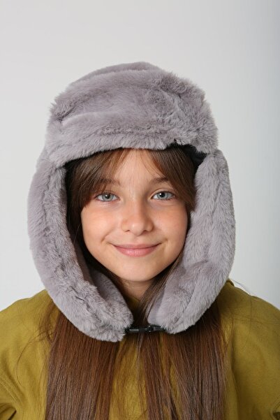 FELLMENS Girl's Gray Plush Furry Beret - Hat with Headphones and Snaps