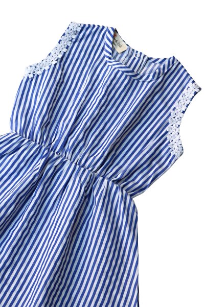 Parla Kids 0016 - Rochie festonată cu dungi albastre și albe cu set de catarame albe