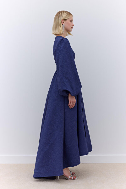 Manuka Večerní modré Jacquard Sweep Train večerní šaty