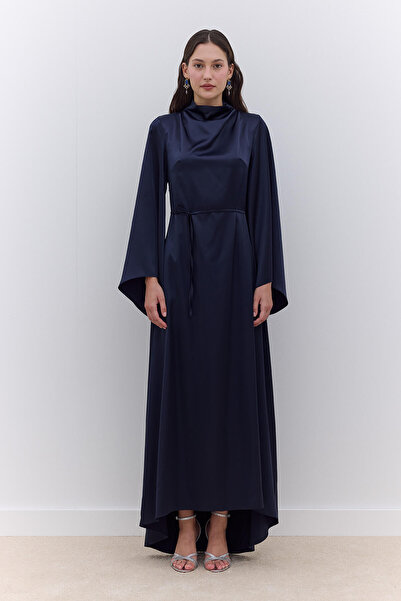 Manuka Saténové šaty s širokým rukávem, tmavě modrá