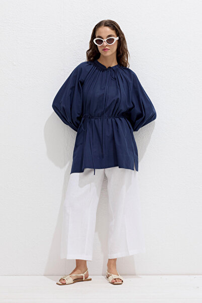 Manuka Sötétkék Voile tunika - csipke részlettel