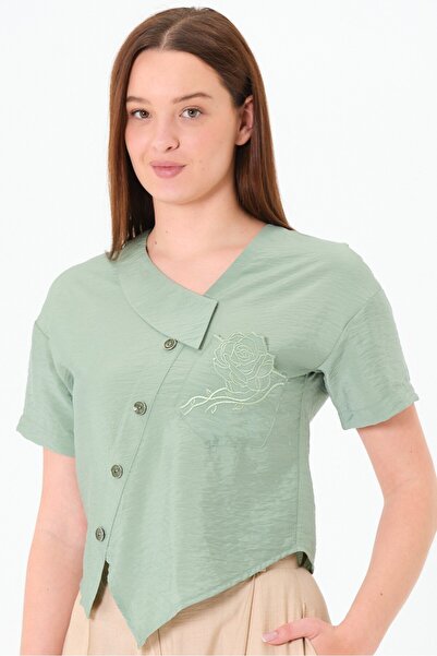 Sortie Collection Women's Double-Breasted Lapel, Rose Embroidery Pocket, Ornamental Button, Short Sleeve, Short Length Woven Cağla Green Shirt