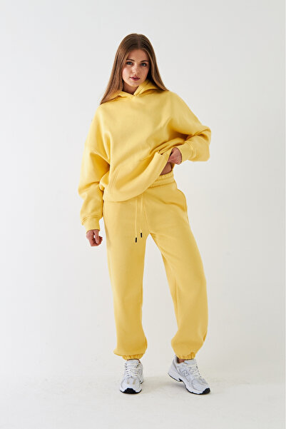 Gia Collection Σετ αθλητικής φόρμας Oversize Unisex Κίτρινο – Βασικό, 3-κλωνο φλις με ανάλαφρο ριγέ σχέδιο, μπλούζα με κουκούλα, ελαστικό κάτω μέρος