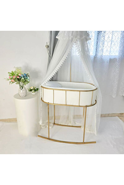 HEY BABY مهد أطفال فاخر مع ناموسية وحامل معدني هزاز ذهبي لراحة وأمان أكثر لمو...