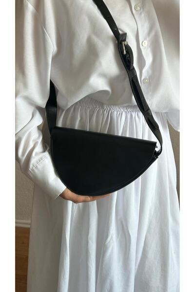 cosybag. Γυναικεία τσάντα ώμου από συνθετικό δέρμα ασύμμετρη ρυθμιζόμενη μαύρη