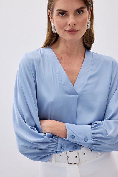 Sateen V-подібний сатеневий блуз - BEBE MAVİ