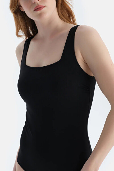 Dagi Siyah Kare Yaka Mayo