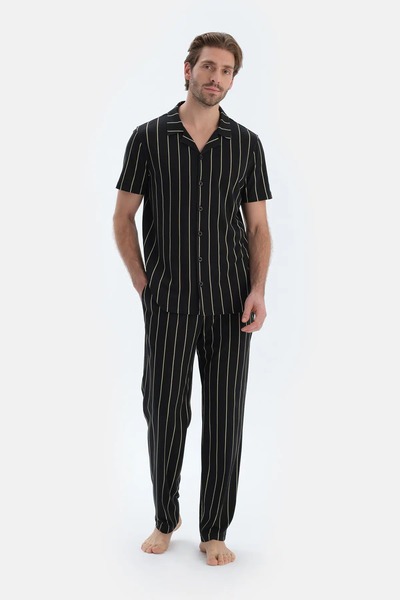 Dagi Set de pijamale cu pantaloni de cămașă cu mânecă scurtă cu imprimeu linie neagră
