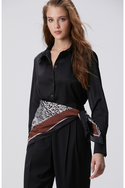Network Siyah Geniş Manşetli Saten Gömlek