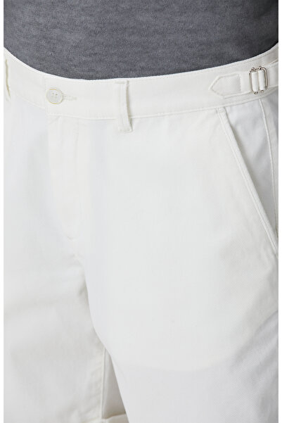 Network Kırık Beyaz Diyagonal Şort